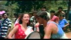 Chal Aaj Ke Din Raat Ka Video Song